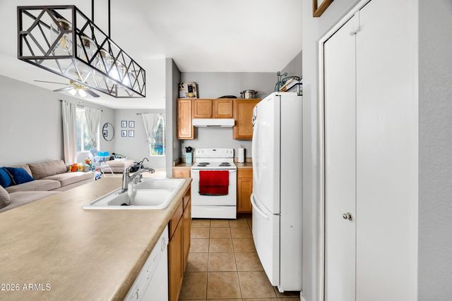 1430 E ROMLEY Avenue, Phoenix, AZ 85040