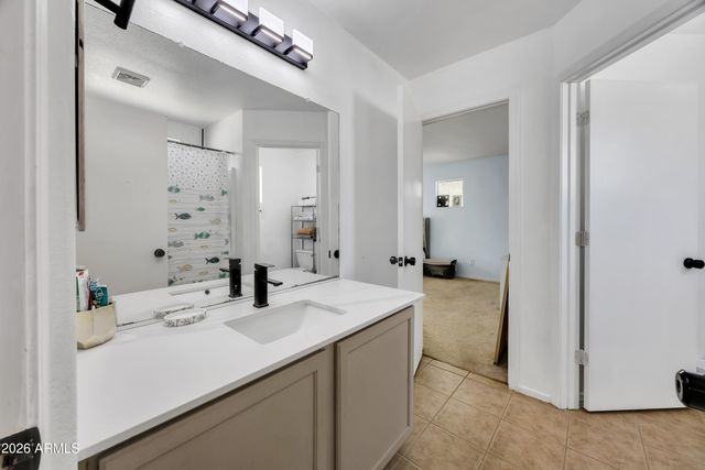 1430 E ROMLEY Avenue, Phoenix, AZ 85040