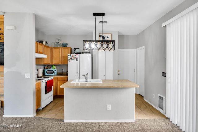 1430 E ROMLEY Avenue, Phoenix, AZ 85040