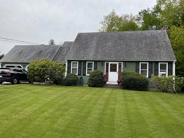 7 Bisbee Dr, Carver, MA 02330