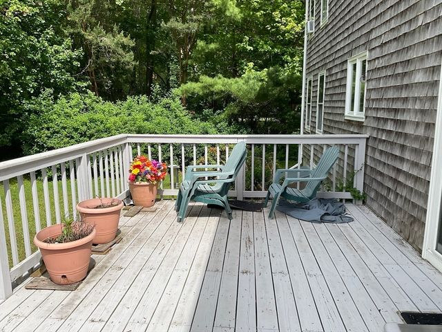 7 Bisbee Dr, Carver, MA 02330