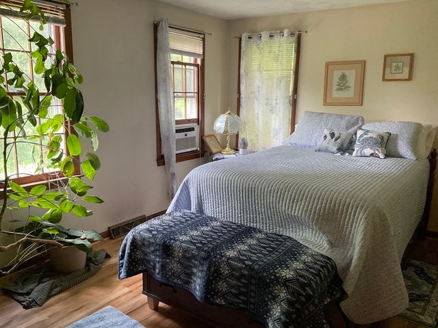 7 Bisbee Dr, Carver, MA 02330