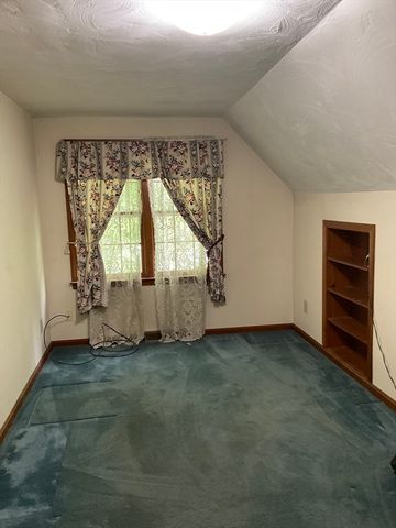 7 Bisbee Dr, Carver, MA 02330