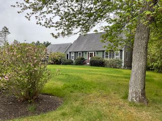 7 Bisbee Dr, Carver, MA 02330