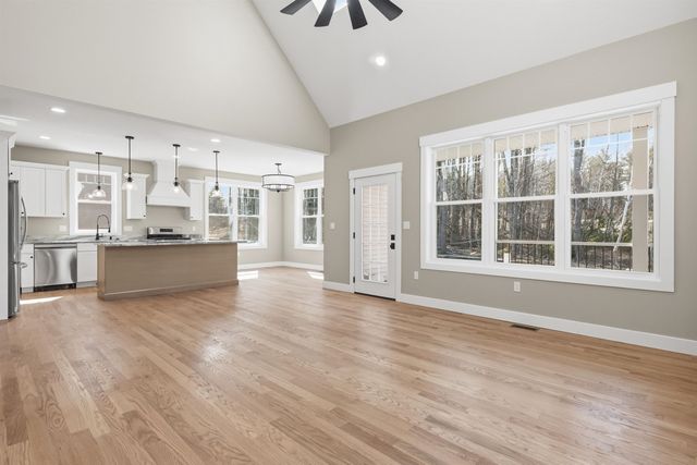 59 Lady Walsingham Way Lot 30, Laconia, NH 03246