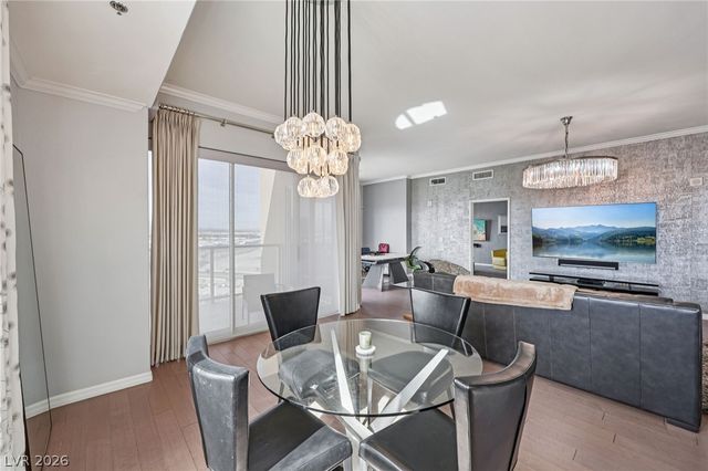 8255 Las Vegas Boulevard 2002, Las Vegas, NV 89123