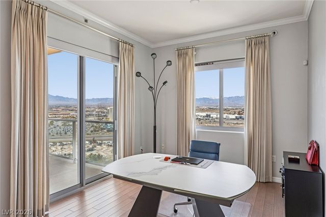 8255 Las Vegas Boulevard 2002, Las Vegas, NV 89123