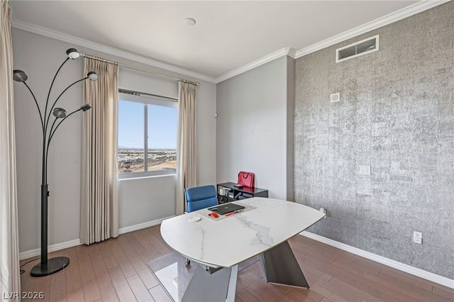 8255 Las Vegas Boulevard 2002, Las Vegas, NV 89123