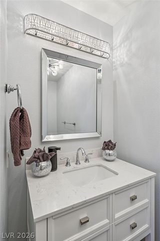 8255 Las Vegas Boulevard 2002, Las Vegas, NV 89123