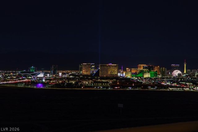 8255 Las Vegas Boulevard 2002, Las Vegas, NV 89123