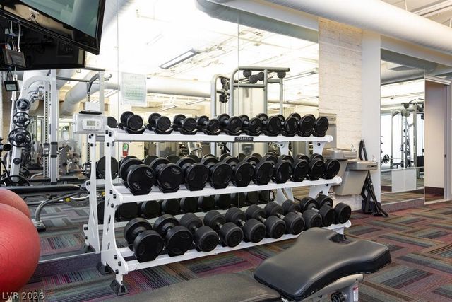 8255 Las Vegas Boulevard 2002, Las Vegas, NV 89123