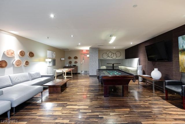 8255 Las Vegas Boulevard 2002, Las Vegas, NV 89123