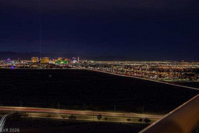 8255 Las Vegas Boulevard 2002, Las Vegas, NV 89123