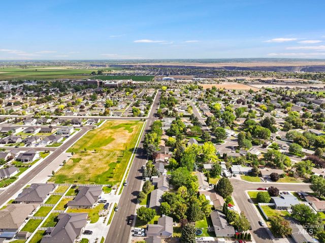 1170 Wendell St, Twin Falls, ID 83301