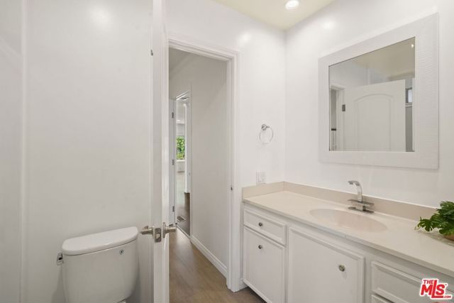 29500 Heathercliff Rd 18, Malibu, CA 90265