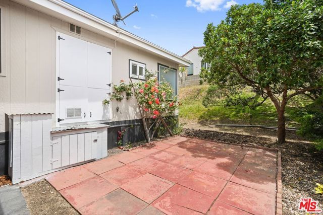 29500 Heathercliff Rd 18, Malibu, CA 90265