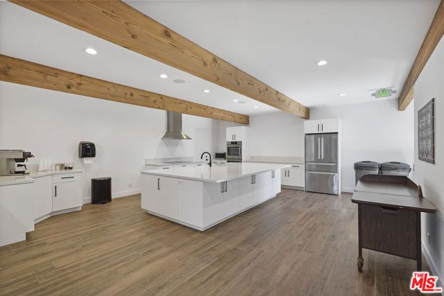 29500 Heathercliff Rd 18, Malibu, CA 90265