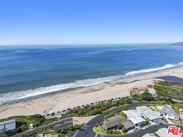 29500 Heathercliff Rd 18, Malibu, CA 90265