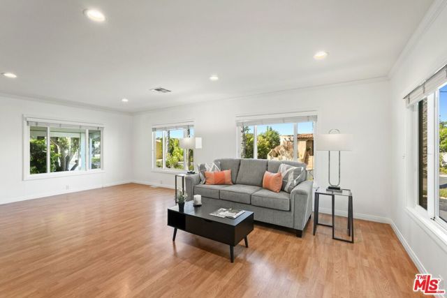 29500 Heathercliff Rd 18, Malibu, CA 90265