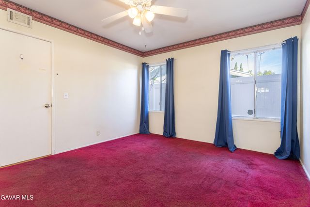 9826 Columbus Avenue, North Hills, CA 91343