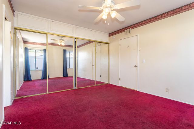 9826 Columbus Avenue, North Hills, CA 91343