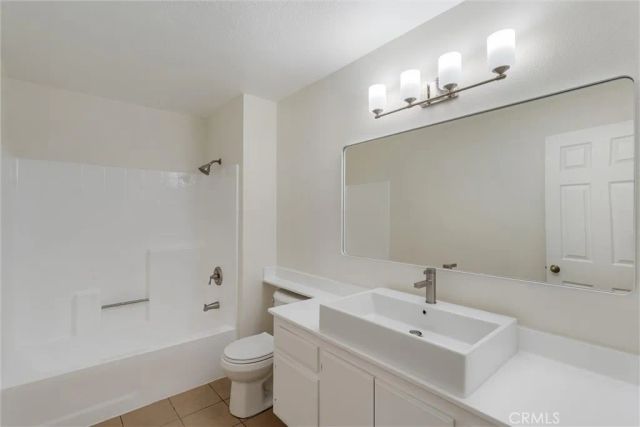 1121 Obispo Avenue 108, Long Beach, CA 90804