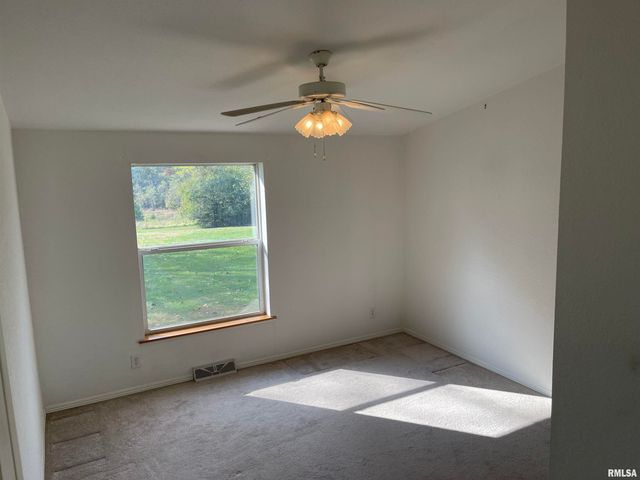 11980 E Hafer Road, Carterville, IL 62918