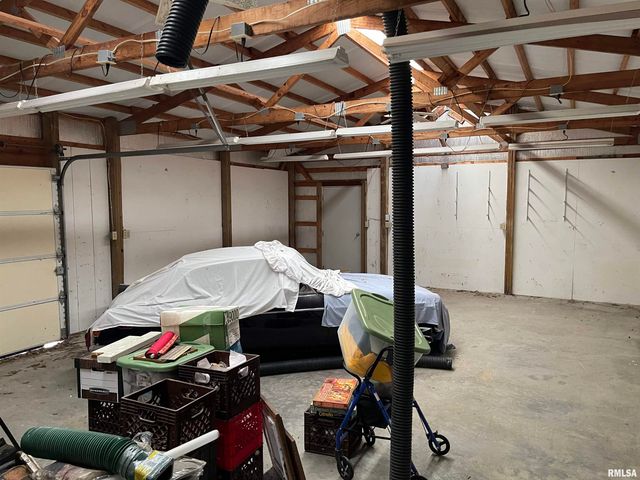 11980 E Hafer Road, Carterville, IL 62918