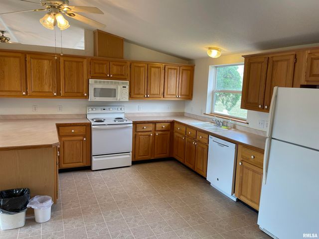 11980 E Hafer Road, Carterville, IL 62918