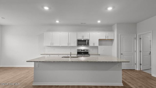 1101 Aviator Lane, Ayden, NC 28513