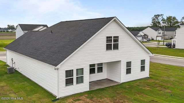 1101 Aviator Lane, Ayden, NC 28513
