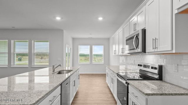 1101 Aviator Lane, Ayden, NC 28513