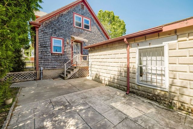666 Union St, New Bedford, MA 02740