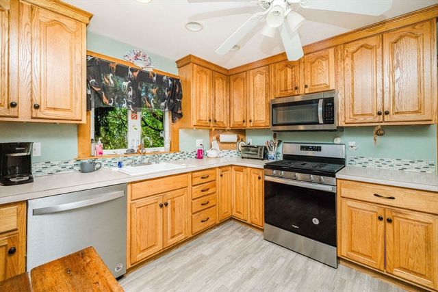 666 Union St, New Bedford, MA 02740