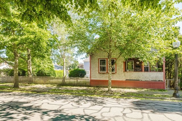 666 Union St, New Bedford, MA 02740