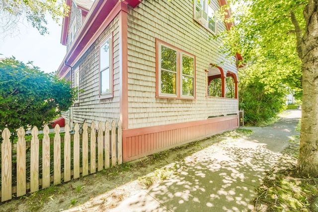 666 Union St, New Bedford, MA 02740
