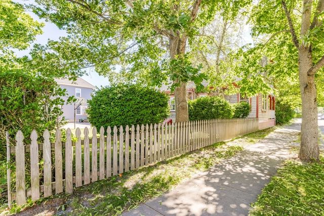 666 Union St, New Bedford, MA 02740