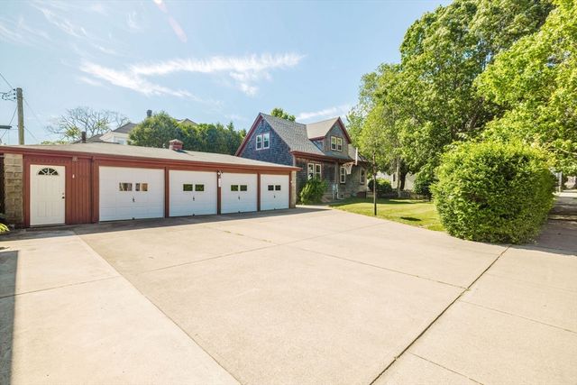 666 Union St, New Bedford, MA 02740