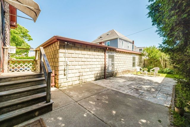 666 Union St, New Bedford, MA 02740