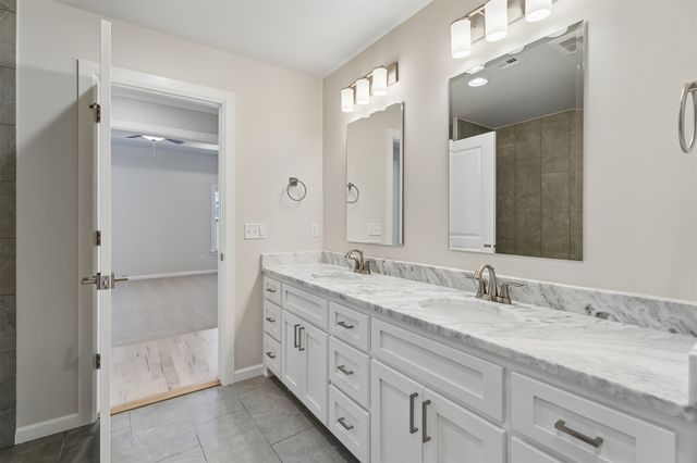 11291 S 220th East Avenue, Broken Arrow, OK 74014