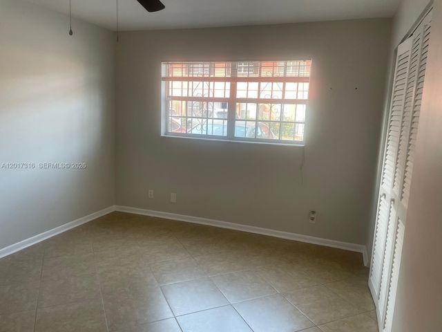 660 Tennis Club Dr 101, Fort Lauderdale, FL 33311