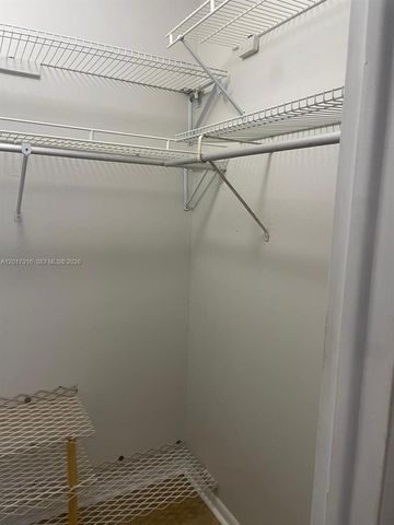 660 Tennis Club Dr 101, Fort Lauderdale, FL 33311