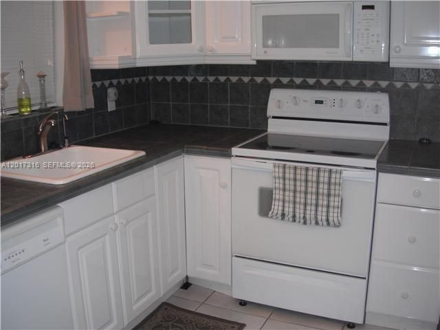 660 Tennis Club Dr 101, Fort Lauderdale, FL 33311