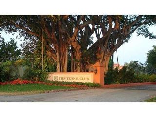 660 Tennis Club Dr 101, Fort Lauderdale, FL 33311