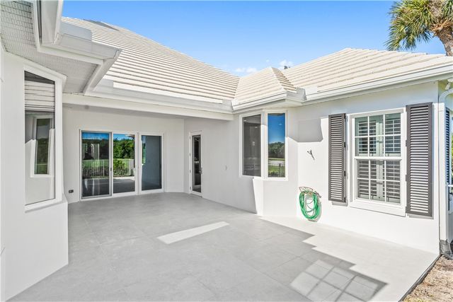 4710 Hamilton Court, Vero Beach, FL 32967