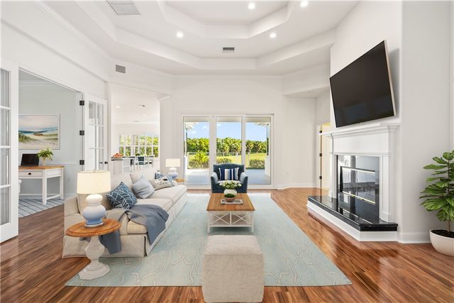 4710 Hamilton Court, Vero Beach, FL 32967