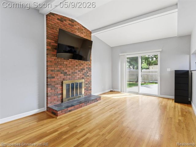 29526 Lyndon Street, Livonia, MI 48154