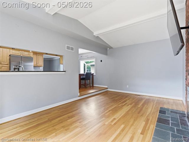 29526 Lyndon Street, Livonia, MI 48154