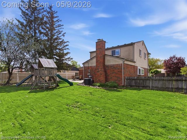 29526 Lyndon Street, Livonia, MI 48154
