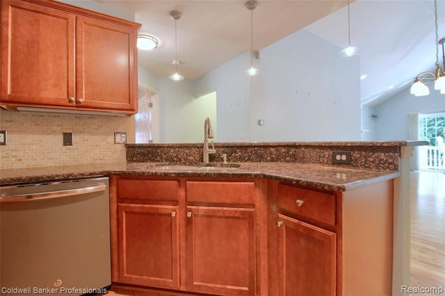45973 Graystone Lane, Canton, MI 48187